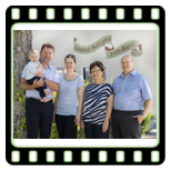 Der Hotel-Gasthof "Zum Bartl" ist ein traditionsreiches, familiengeführtes Haus, das seit fünf Generationen mit viel Liebe und Hingabe betrieben wird. Das Hotel strahlt Gemütlichkeit aus und ist im typisch bayerischen Stil gehalten, sodass sich Gäste sofort willkommen fühlen.