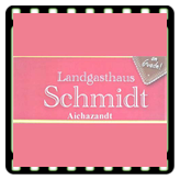 Im malerischen Aichazandt, eingebettet in die reizvolle Landschaft des Sulzbacher Berglands, liegt das Landgasthaus Schmidt – ein echtes Kleinod für Genießer und Naturliebhaber. Umgeben von herrlichen Wander- und Radwegen bietet unser Gasthaus den idealen Ort, um eine aktive Auszeit mit regionalen Köstlichkeiten zu verbinden.